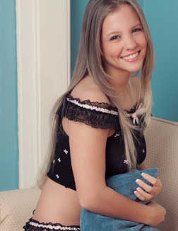 lavnya 22 year female call girls in Udaipur